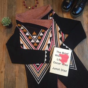 EUC boho statement sweater coat in geometric print